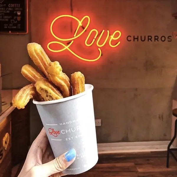 Love neon for Love Churros restaurant