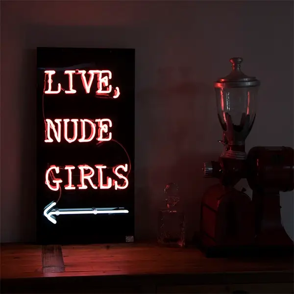 nude girls home lighting idea