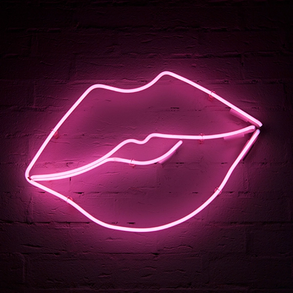 valentines decor neon lips