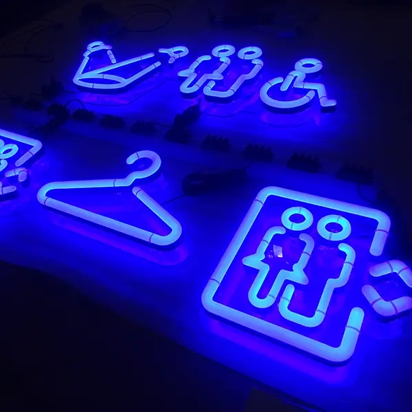 O2 illuminated entertainment wayfinding signage
