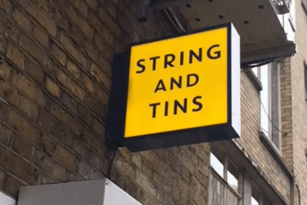custom-light-box-outdoor-sign-min