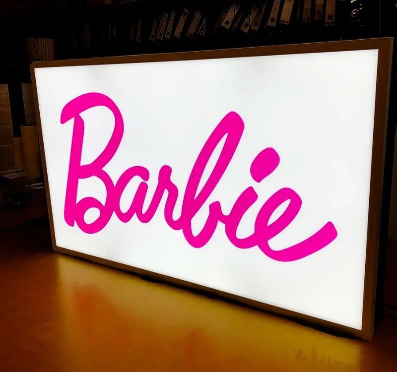 lightbox-signage-barbie-min