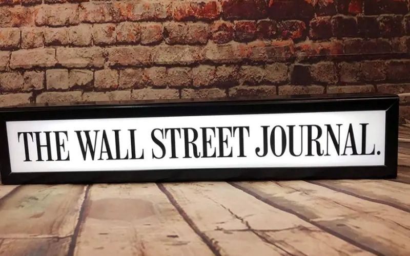 custom-light-box-wall-street-journal-min