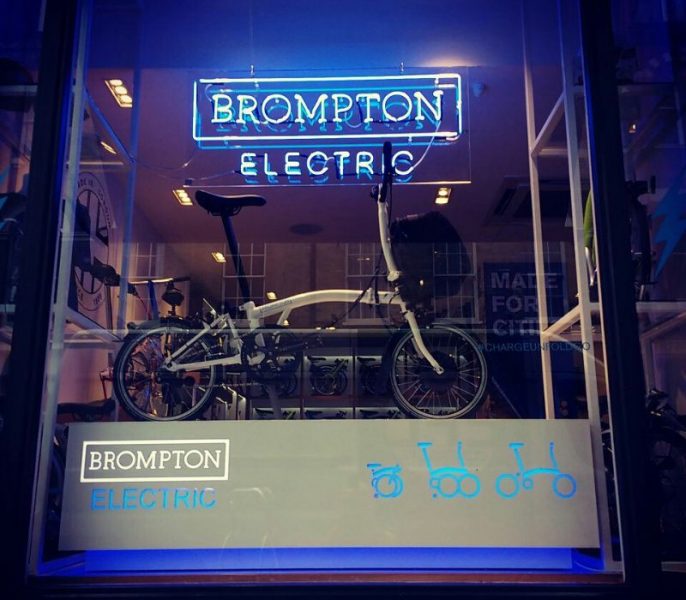 real-neon-signs-brompton-electric-min